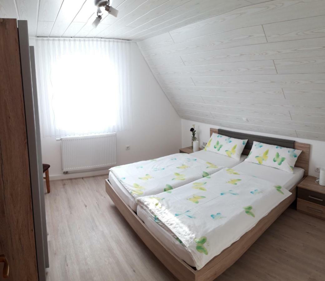 Weinbergblick Apartment Ramsthal Bagian luar foto